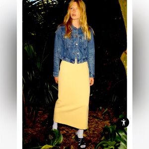 Zara Pale yellow midi skirt with belt